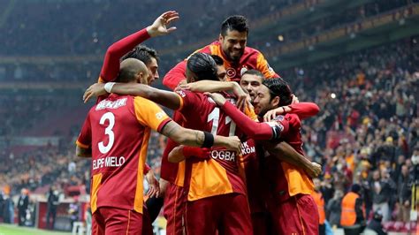 G­a­l­a­t­a­s­a­r­a­y­­ı­n­ ­r­a­k­i­b­i­ ­y­ı­k­ı­l­d­ı­!­